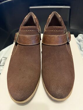 Earth ORIGINS Brown Leather Casual Shoes